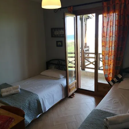 דירה Seafront Oasis