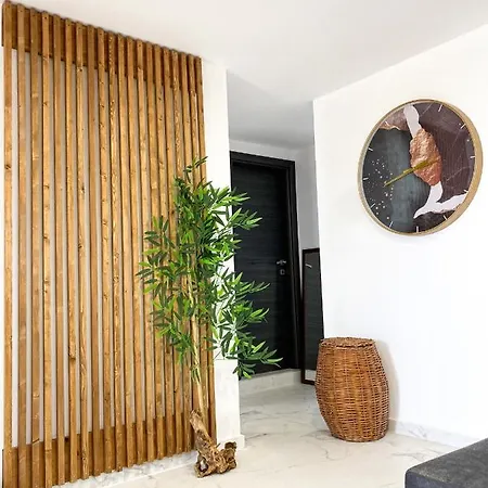 Seafront Oasis לריסוס