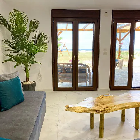 Apartment Seafront Oasis