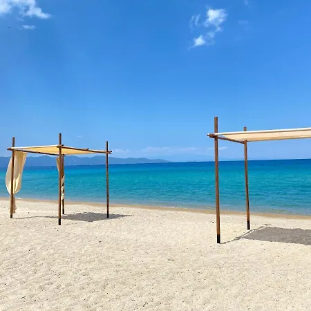 דירה Seafront Oasis