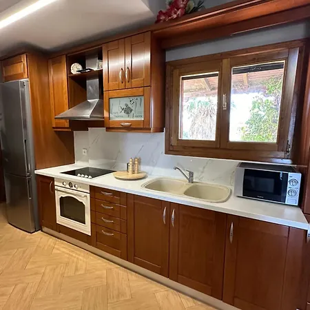 Seafront Oasis * לריסוס