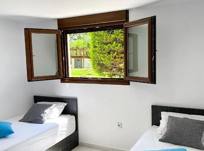 Seafront Oasis Appartement Ierissos