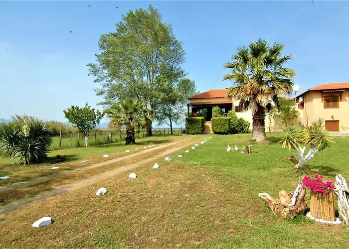 Seafront Oasis *